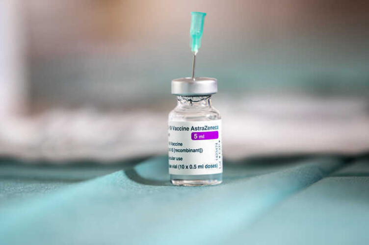 500-mil-vacinas-que-expiram-em-outubro-seguem-os-palop-e-timor-leste