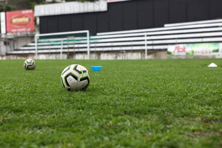 fpf-reagenda-jogos-de-14-e-15-de-novembro-para-as-1100
