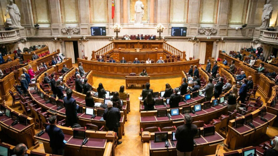 parlamento-aprova-novo-estado-de-emergencia
