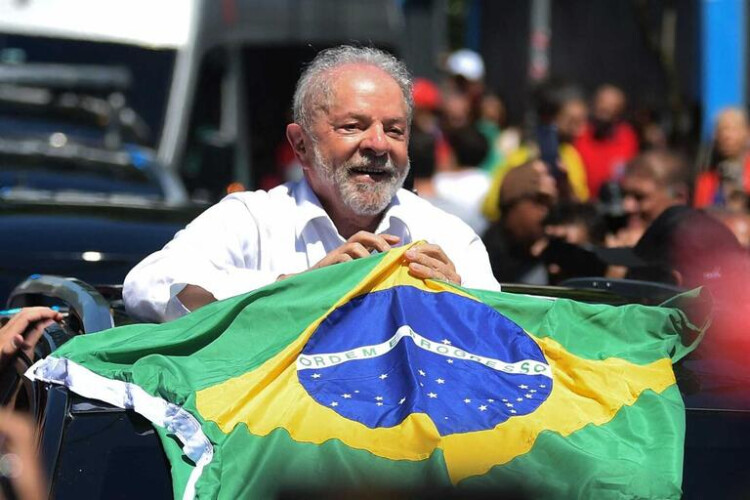 lula-da-silva-eleito-e-de-regresso-a-presidencia-do-brasil