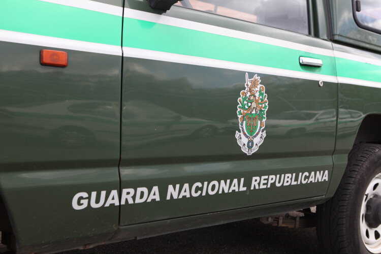 gnr-encerra-estabelecimento-a-funcionar-fora-do-horario-permitido