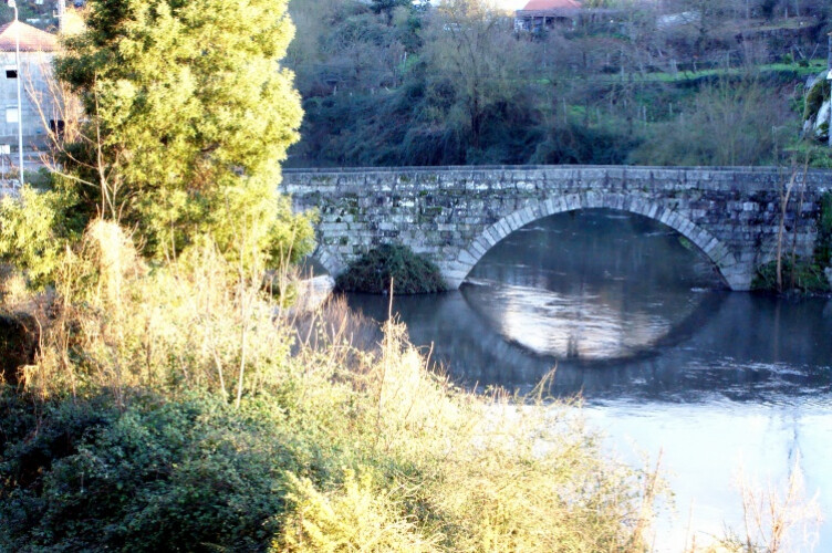 corpo-encontrado-a-boiar-perto-da-ponte-de-canicos