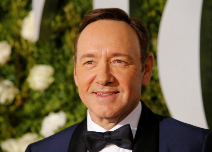 kevin-spacey-pede-desculpas-por-assedio-e-revela-homossexualidade