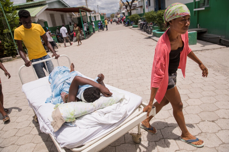 numero-de-vitimas-do-sismo-no-haiti-elevado-para-1419-mortos