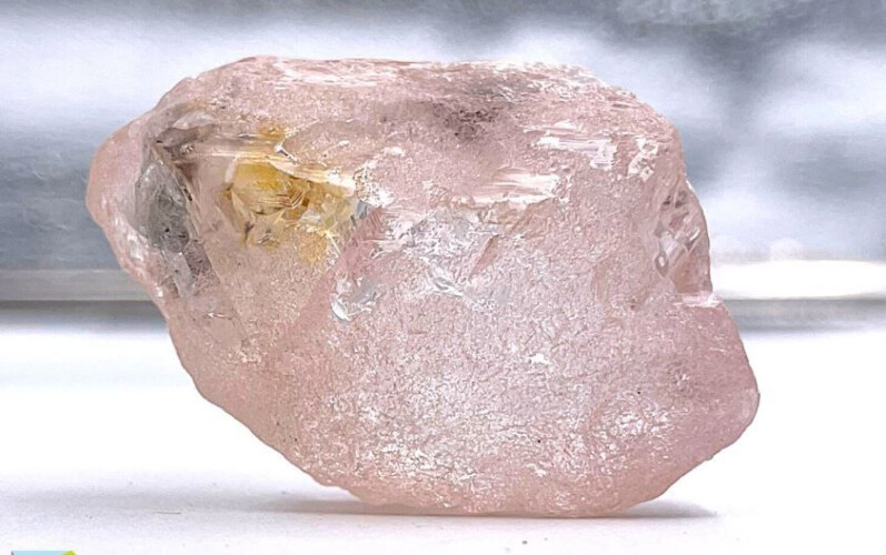 maior-diamante-dos-ultimos-300-anos-descoberto-em-angola