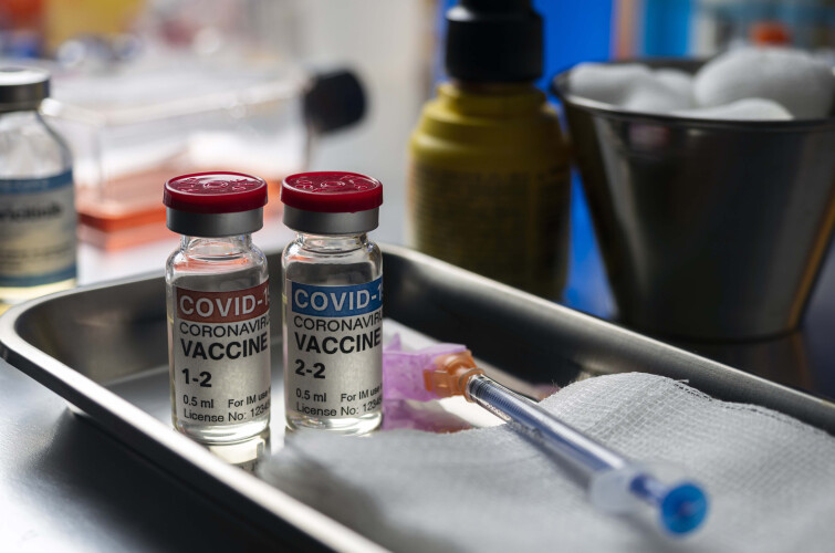 pfizer-atrasa-entrega-de-vacinas-na-europa-para-melhorar-producao