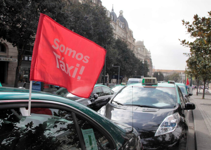 taxistas-mantem-protesto-ate-serem-recebidos-em-belem