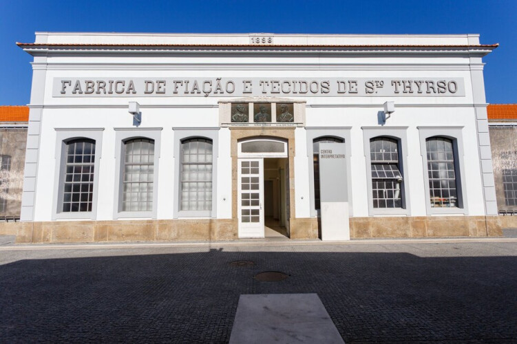 fabrica-de-santo-thyrso-recebe-comunidade-de-leitores