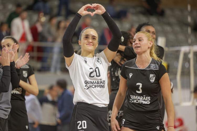 raquel-moreno-estreia-se-nos-treinos-da-selecao-nacional-de-voleibol