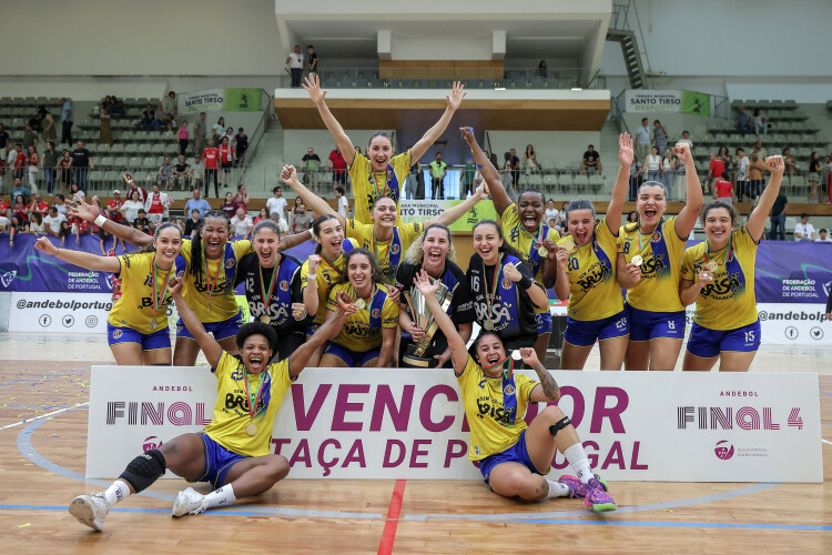 madeira-sad-conquistou-taca-feminina-de-andebol-em-santo-tirso