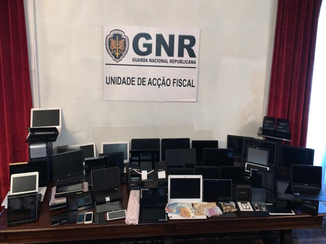 apreendidas-maquinas-de-apostas-desportivas-em-santo-tirso