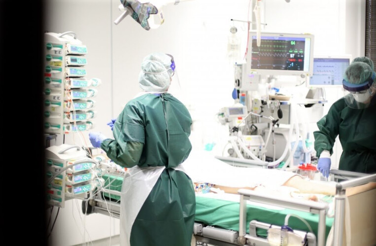 medicos-alemaes-e-material-clinico-chegam-quarta-feira-a-portugal