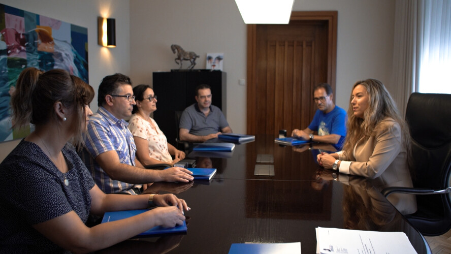 assinatura-do-protocolo-do-cheque-escolar