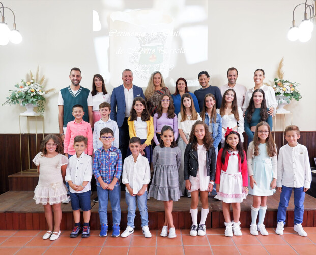 junta-de-freguesia-de-vila-nova-do-campo-distinguiu-os-melhores-alunos