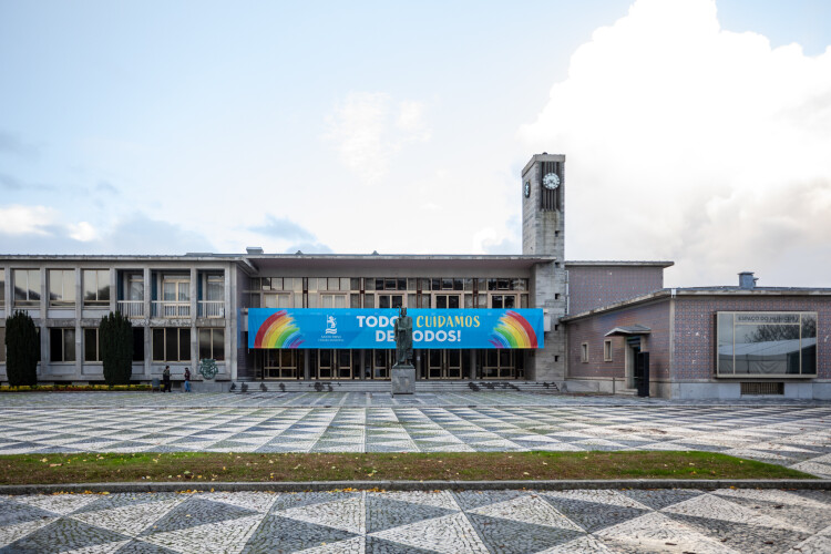 camara-aprova-cheque-escolar-para-alunos-do-1-ciclo