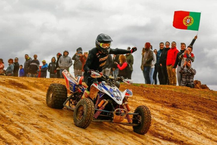 joao-vale-volta-a-atacar-campeonato-espanhol-de-quadcross