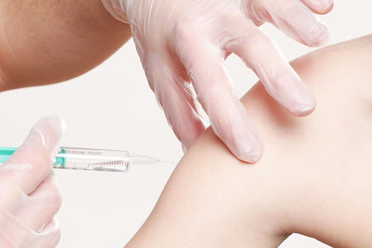 vacina-para-combater-acne-esta-a-caminho