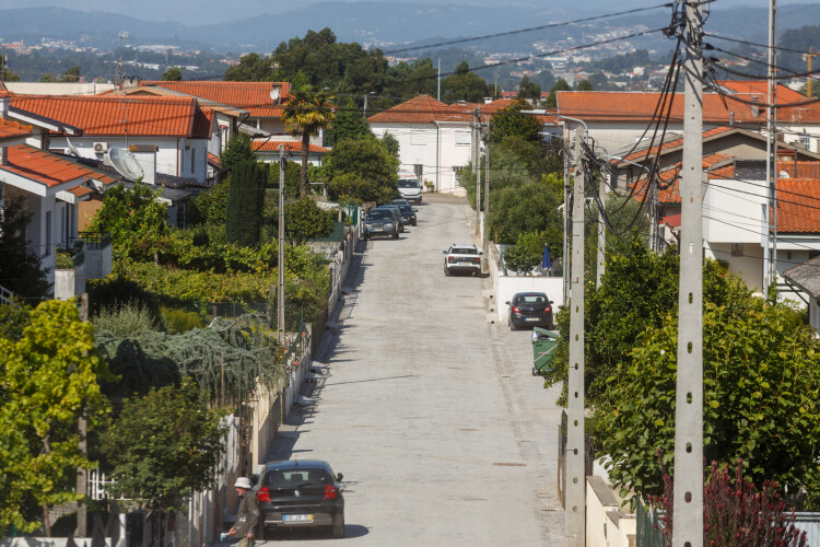 obras-de-melhoria-na-rua-padre-jose-costa-maia-concluidas