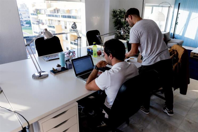 mais-de-metade-dos-portugueses-nao-recebe-horas-extra