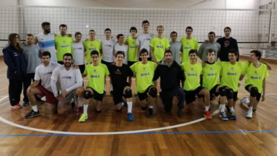 atleta-do-ginasio-chamado-a-selecao-nacional-de-voleibol