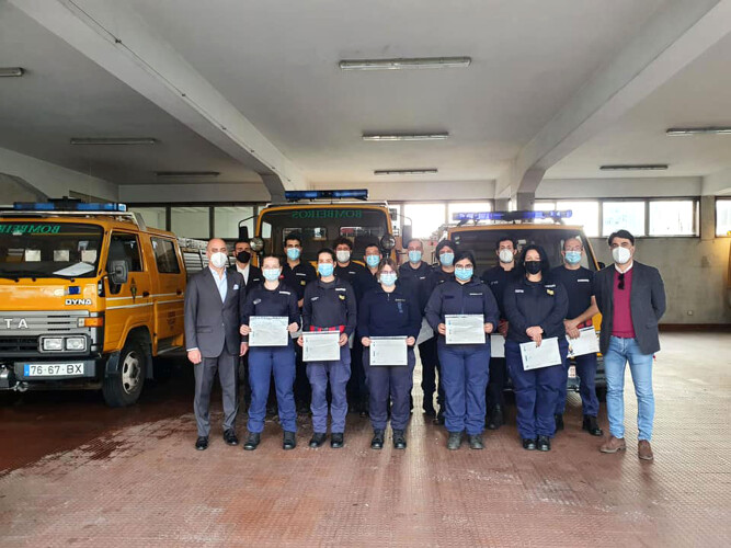 bombeiros-amarelos-apostam-na-certificacao-de-competencias