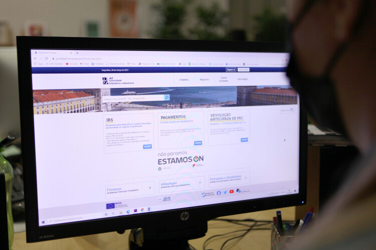 fisco-alerta-para-emails-falsos-sobre-reembolsos-do-irs