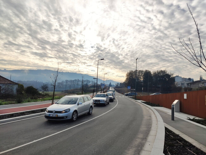 uma-manha-atipica-no-transito-de-santo-tirso