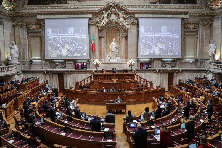 parlamento-aprova-renovacao-do-estado-de-emergencia-ate-16-de-marco