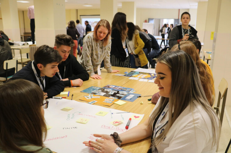 jovens-de-santo-tirso-premiados-no-gijon-creative-jam