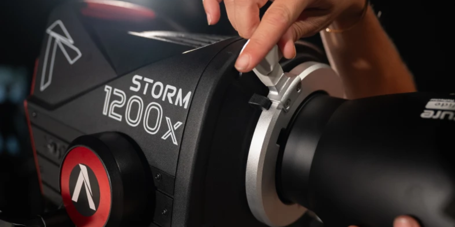 Aputure Storm 1200x