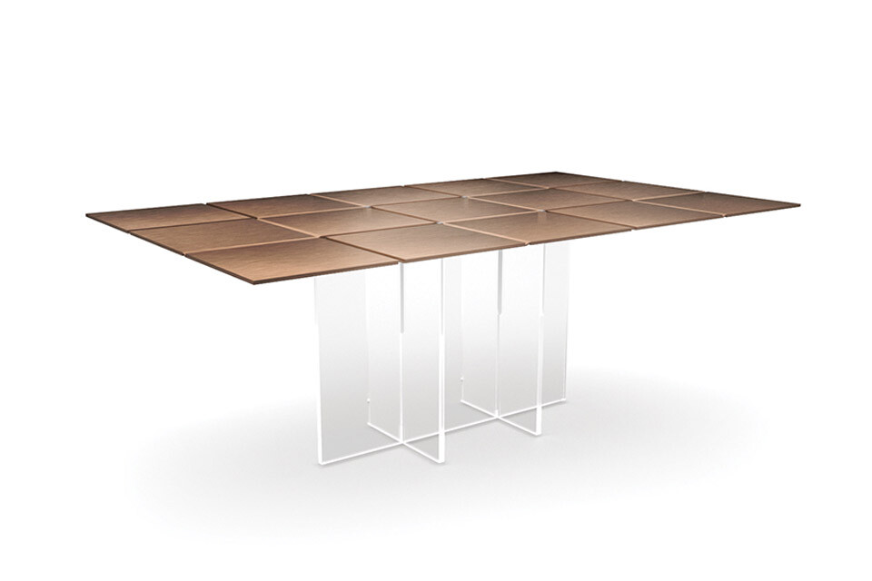 MO DINING TABLE