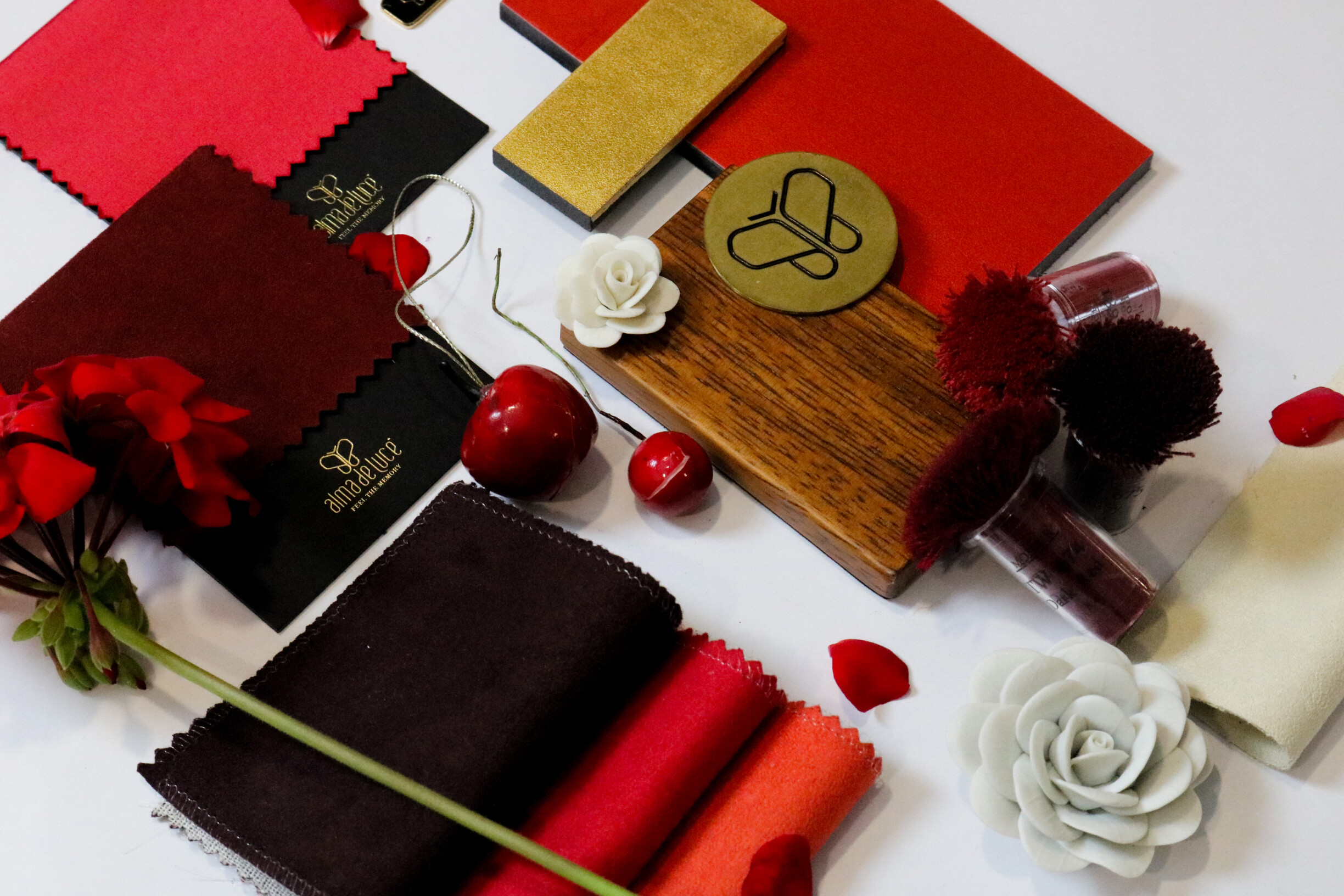 Sophisticated textiles: how to choose and use fabrics to renew