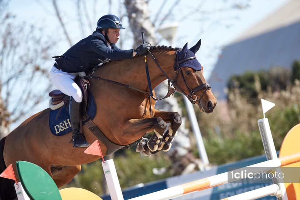 Matthew Sampson com Expresso Minotiere - © Hervé Bonnaud