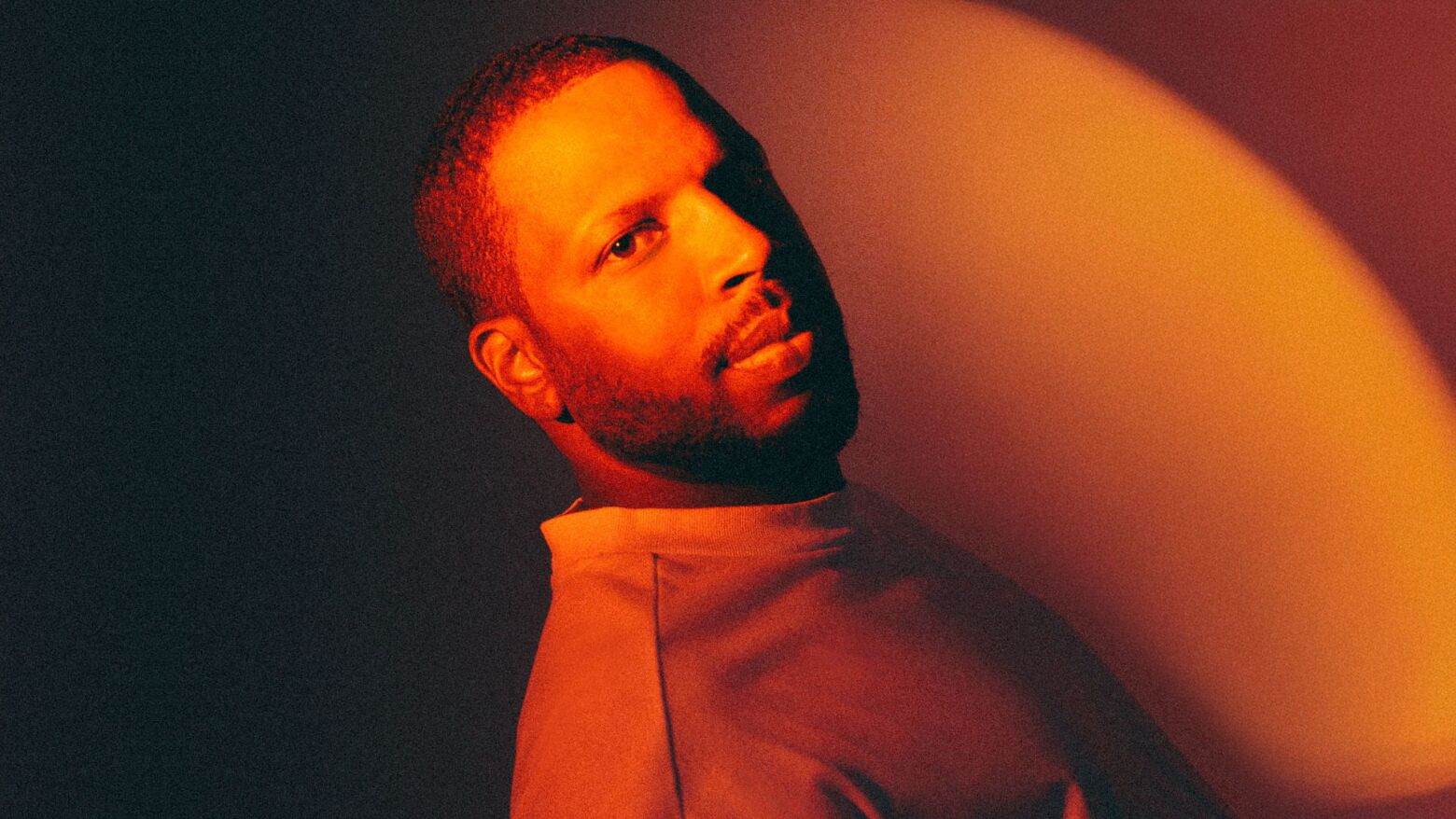 Agenda de mar&ccedil;o do Centro Cultural de Paredes destaca concerto de Dino D&rsquo;Santiago