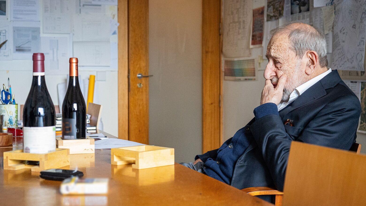 Álvaro Siza Vieira assina nova edição da CEPA, homenageando o vinho e o design português