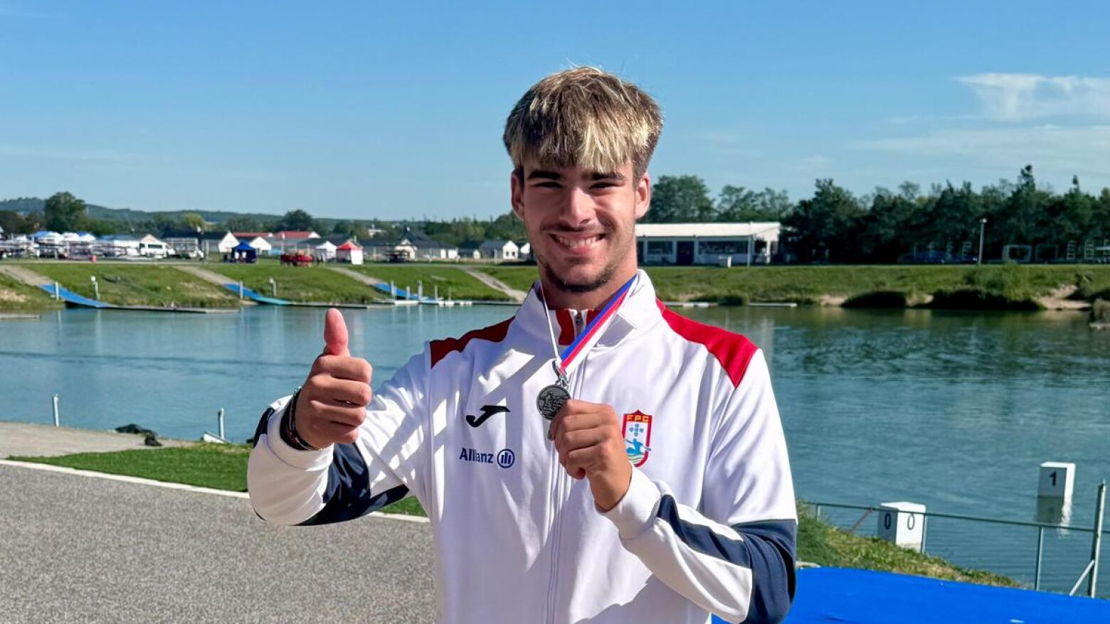 &ldquo;Representar a sele&ccedil;&atilde;o &eacute; uma sensa&ccedil;&atilde;o muito pesada&rdquo;: O rigor e a gl&oacute;ria do jovem Sim&atilde;o Barbosa na canoagem nacional