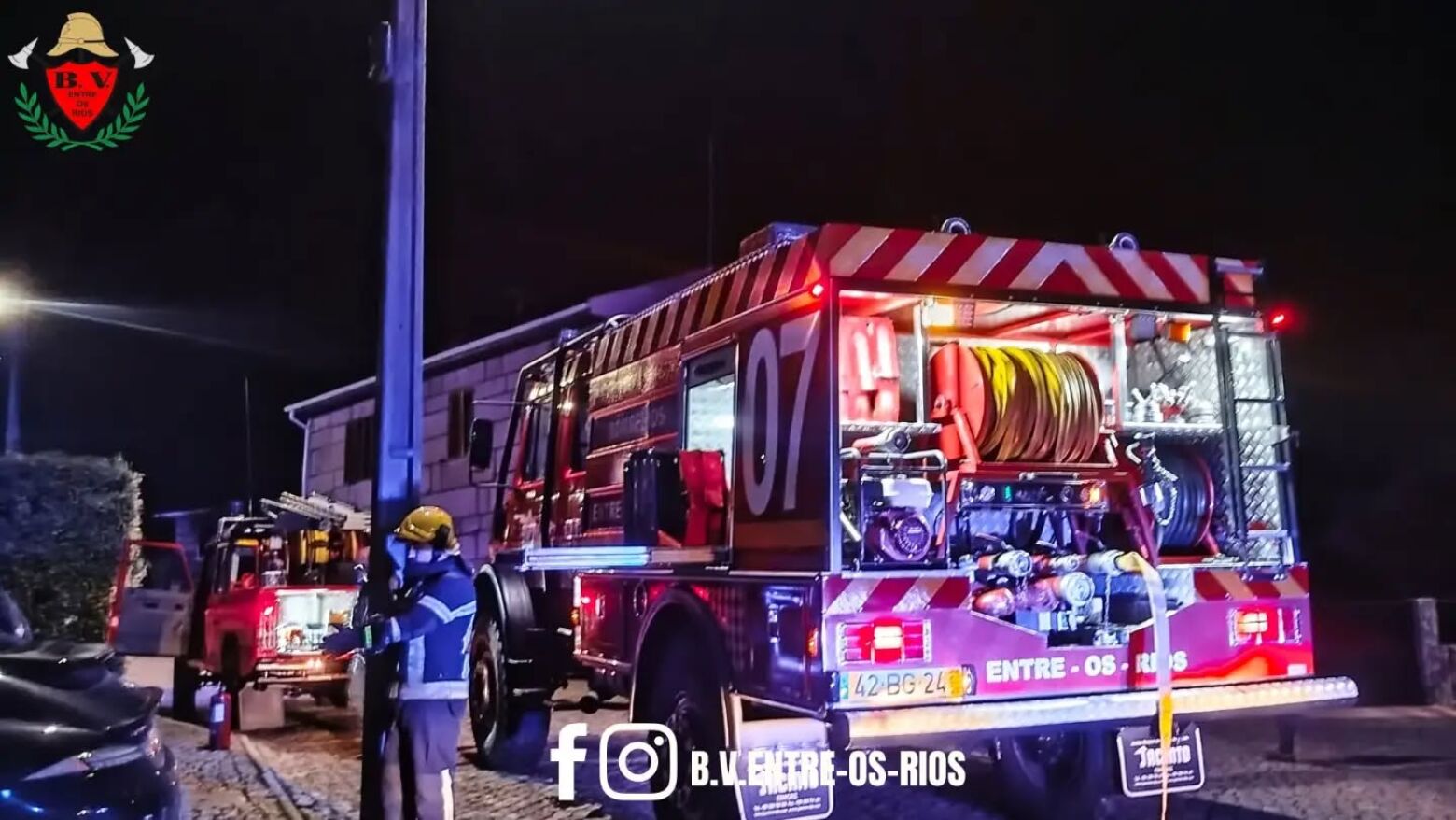 Inc&ecirc;ndio em fog&atilde;o el&eacute;trico mobiliza 17 operacionais em Entre-os-Rios