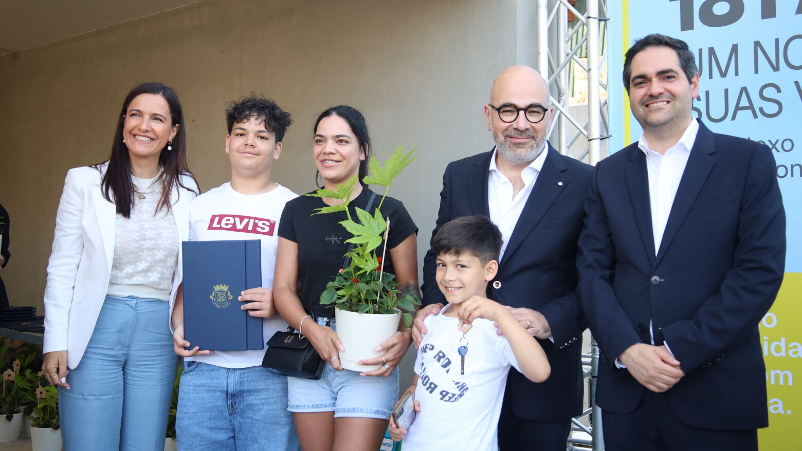 Penafiel inaugura Complexo Habitacional de Irivo e entrega chaves de novas casas a 18 fam&iacute;lias