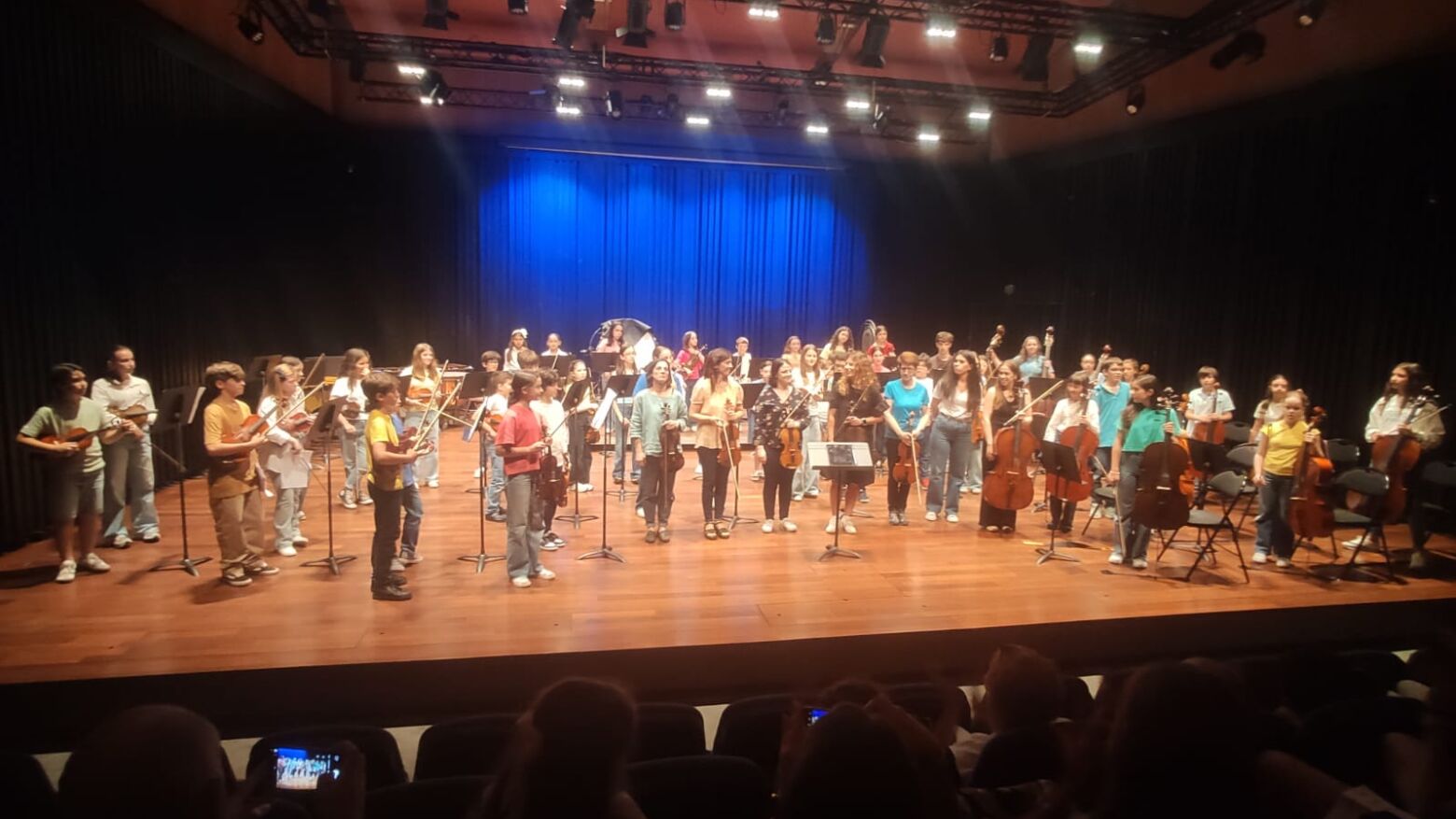 Violinistas da Artâmega brilham em intercâmbio musical na Academia de Espinho