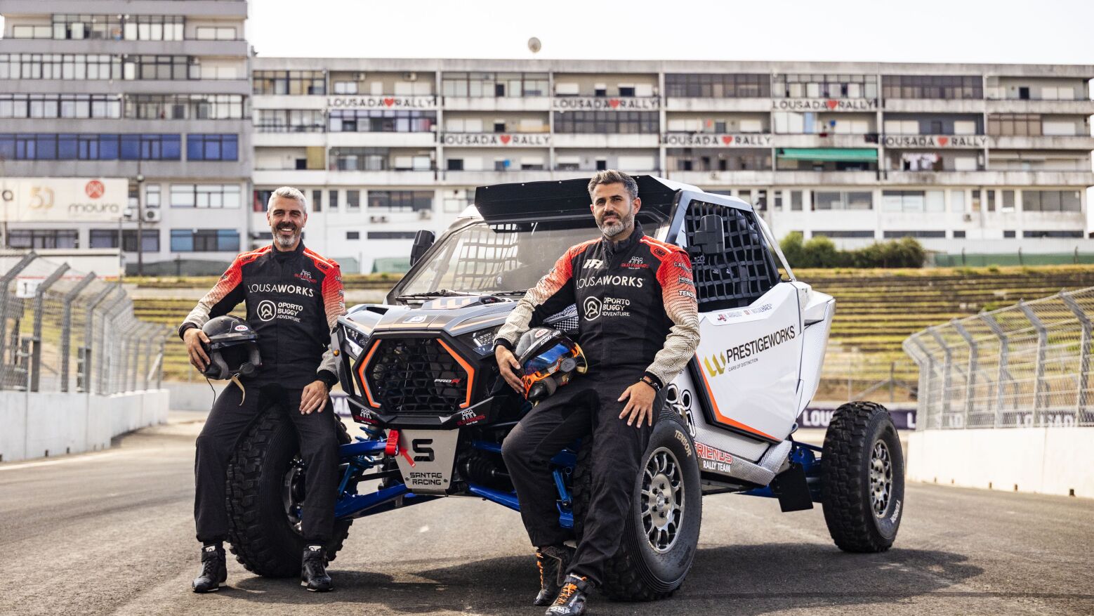 Herlander Araújo e Tiago Magalhães confirmam estreia no Rali Dakar 2026