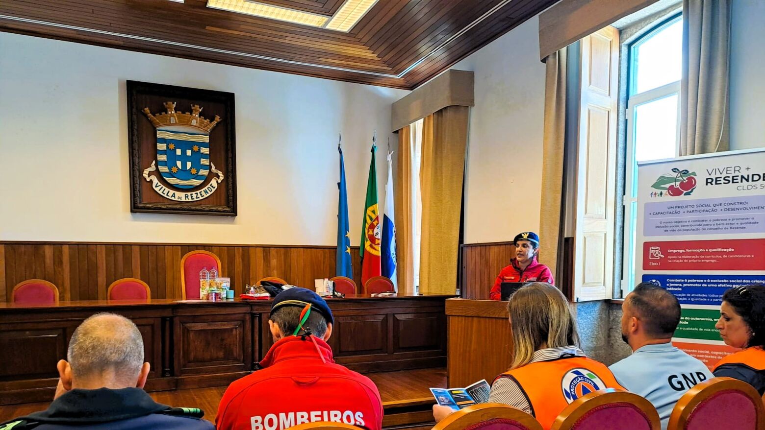 Resende ensina comunidade a agir em cat&aacute;strofes com kit de emerg&ecirc;ncia de 72 horas
