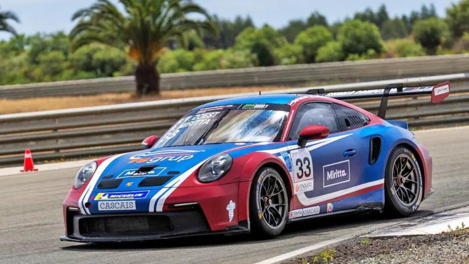 Azar afasta Rui Miritta dos pontos na estreia da Porsche Sprint Challenge Ib&eacute;rica