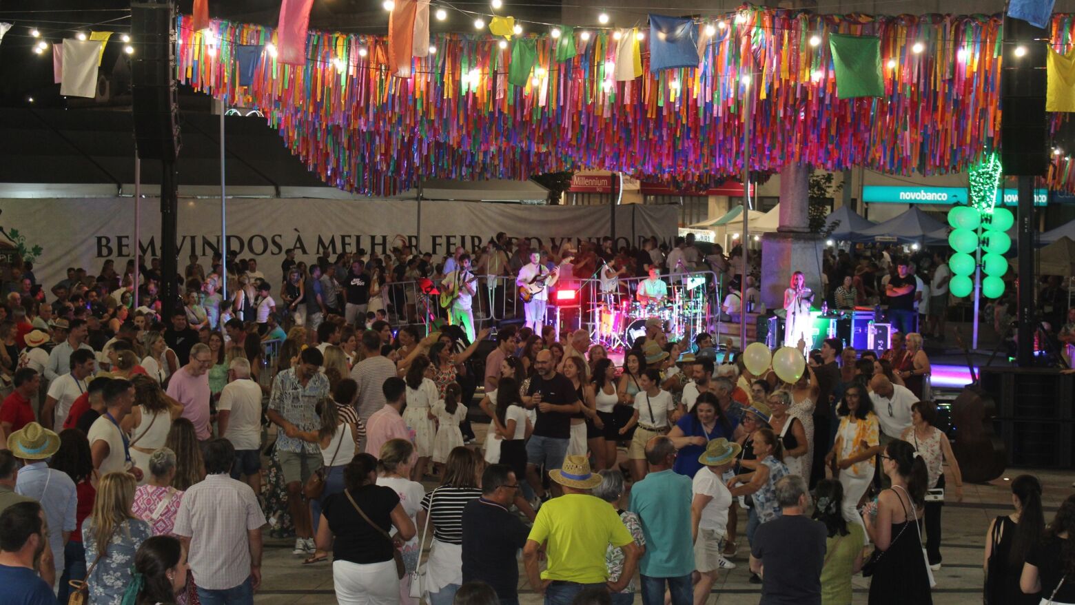 Castelo de Paiva recebe maior Feira do Vinho Verde com David Antunes como cabe&ccedil;a de cartaz