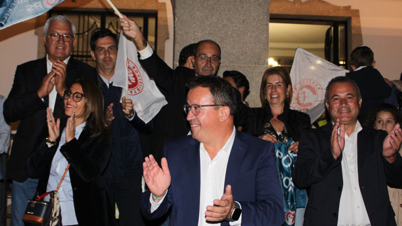 Elei&ccedil;&otilde;es Aut&aacute;rquicas/Paredes: Alexandre Almeida segue para &uacute;ltimo mandato. PS conquista 13 freguesias