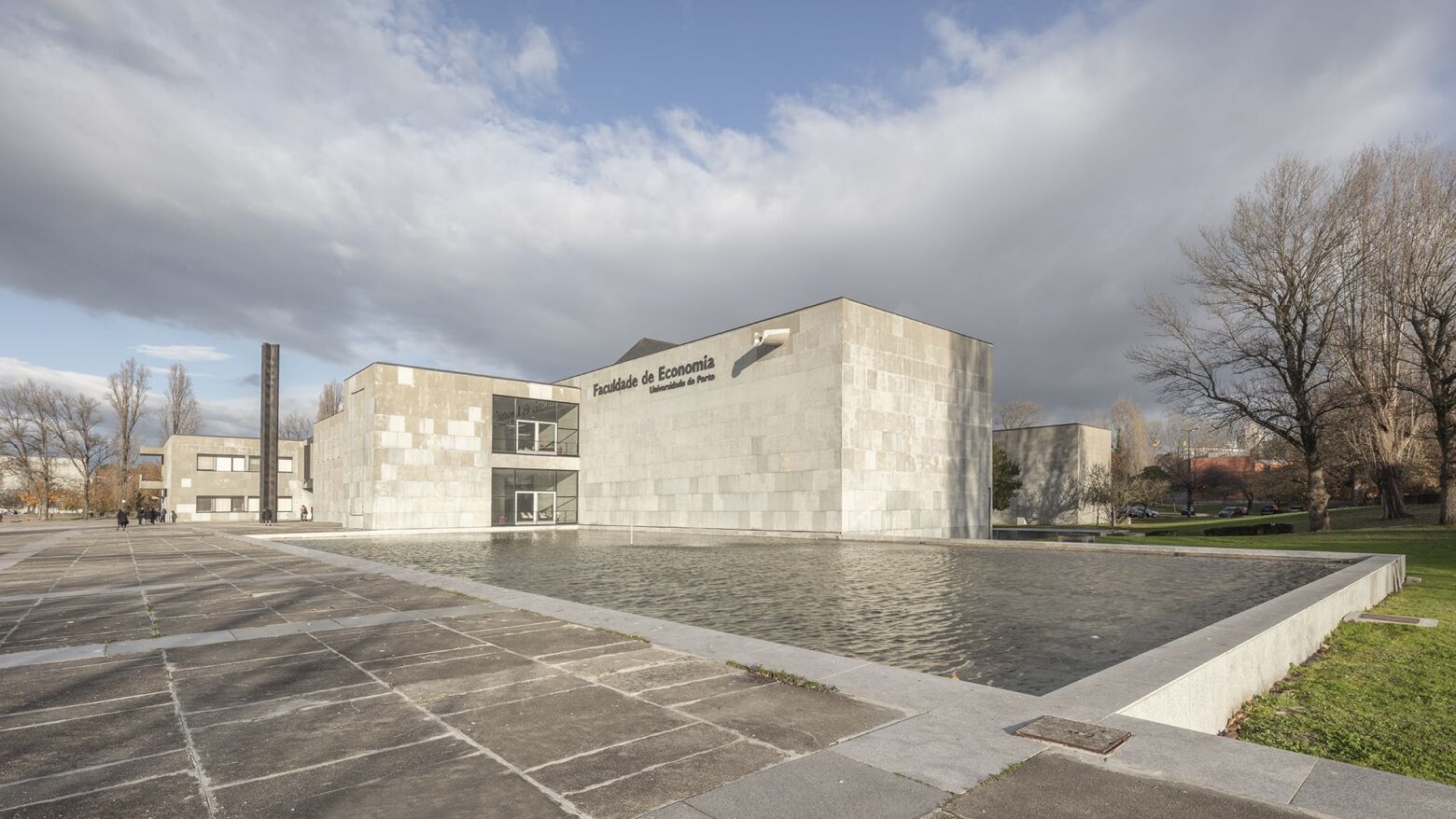 Associa&ccedil;&atilde;o C&iacute;rculo de Estudos do Centralismo realiza primeira confer&ecirc;ncia anual no Porto