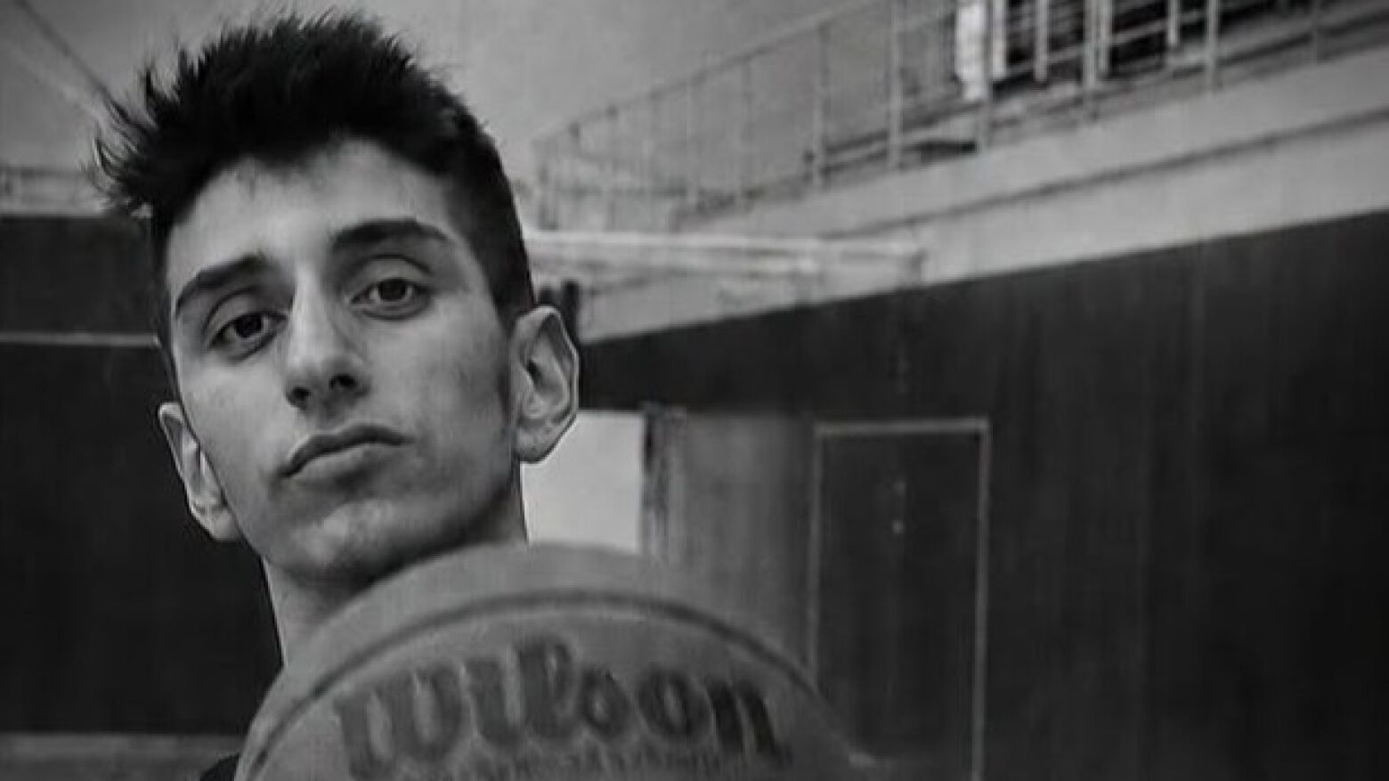 Valongo: militar da GNR de 24 anos morre em colis&atilde;o entre mota e carro em Campo