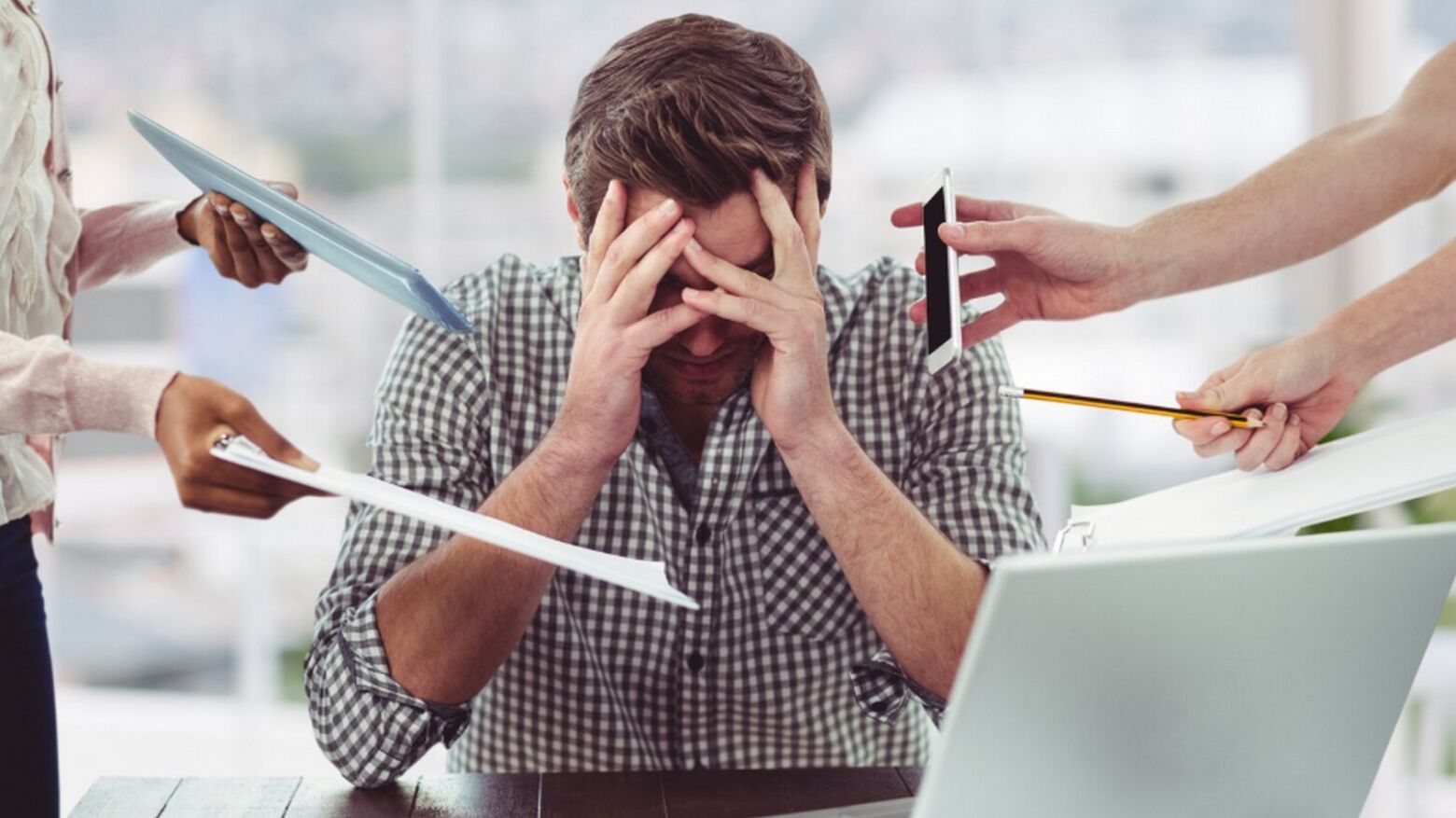 Ass&eacute;dio laboral em Portugal: Quase 40% dos profissionais afirmam ser v&iacute;timas de agress&atilde;o no trabalho