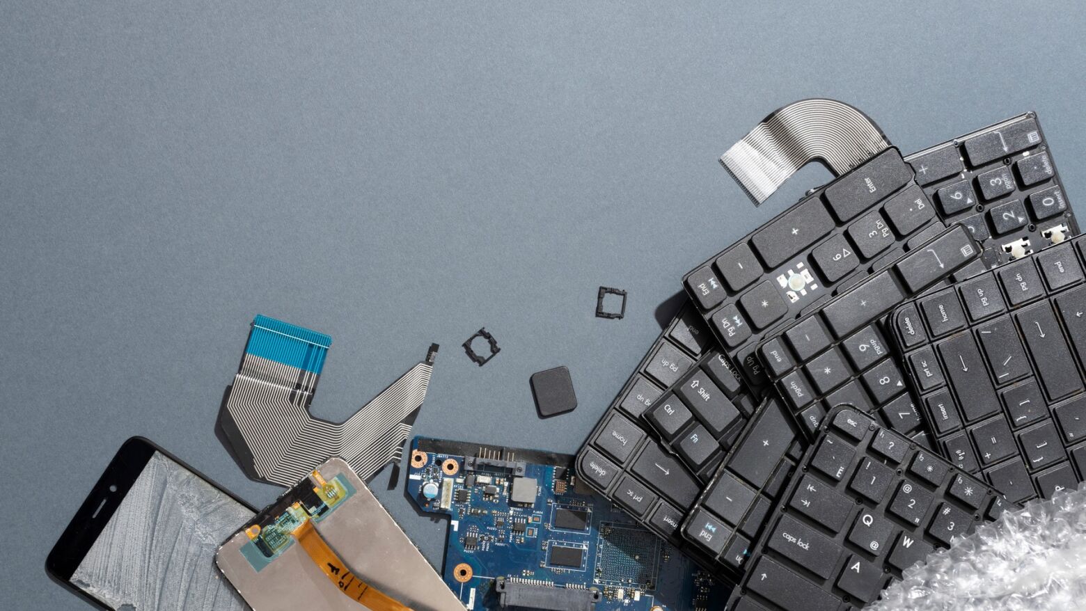 PSP apreende material informático e diversos equipamentos em Matosinhos