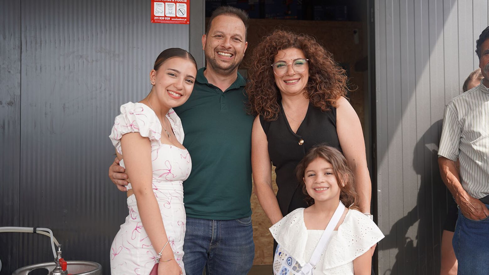 Nova Drogaria Bessa abre portas em Recesinhos com aposta no futuro da constru&ccedil;&atilde;o