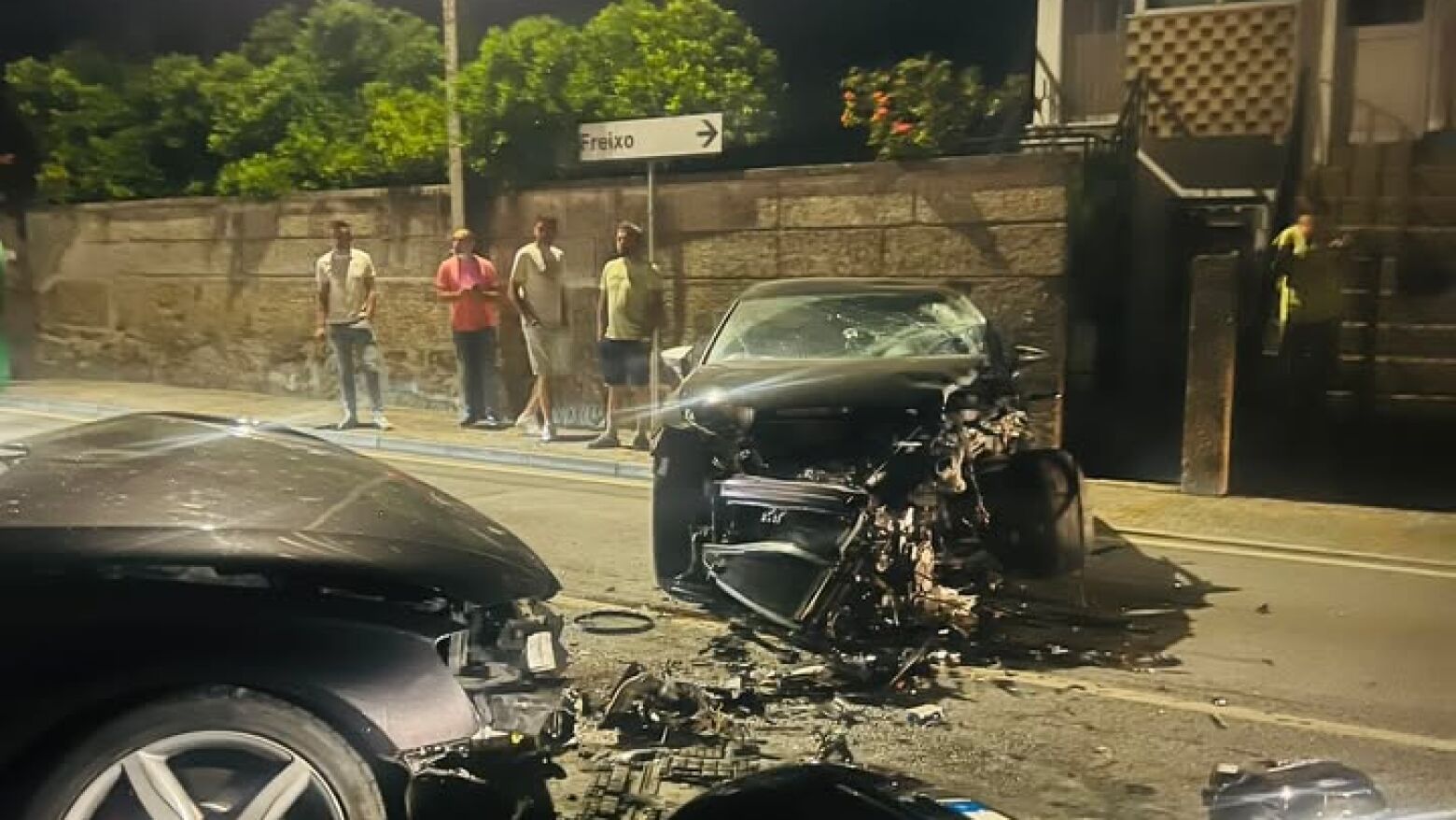 Quatro feridos numa colisão rodoviária em Marco de Canaveses